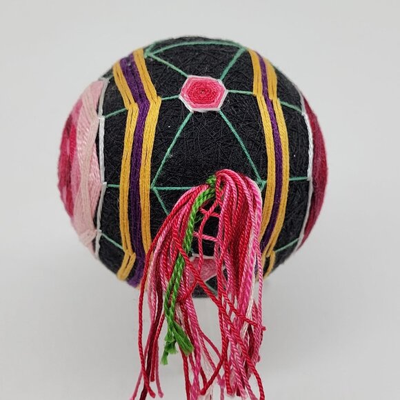Handmade Japanese Temari Embroidered Ball With Geometric Patterns Black Pink - Picture 5 of 6